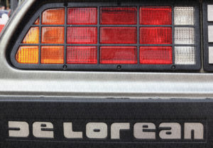 Rétro vers le futur - phare de DeLorean